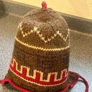 ~~REI Wool Blend Winter Trapper Hat, Ear Flaps, Tassels, One Size